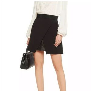 Alice & Olivia Ericka Overlap Mini Skirt Black 0